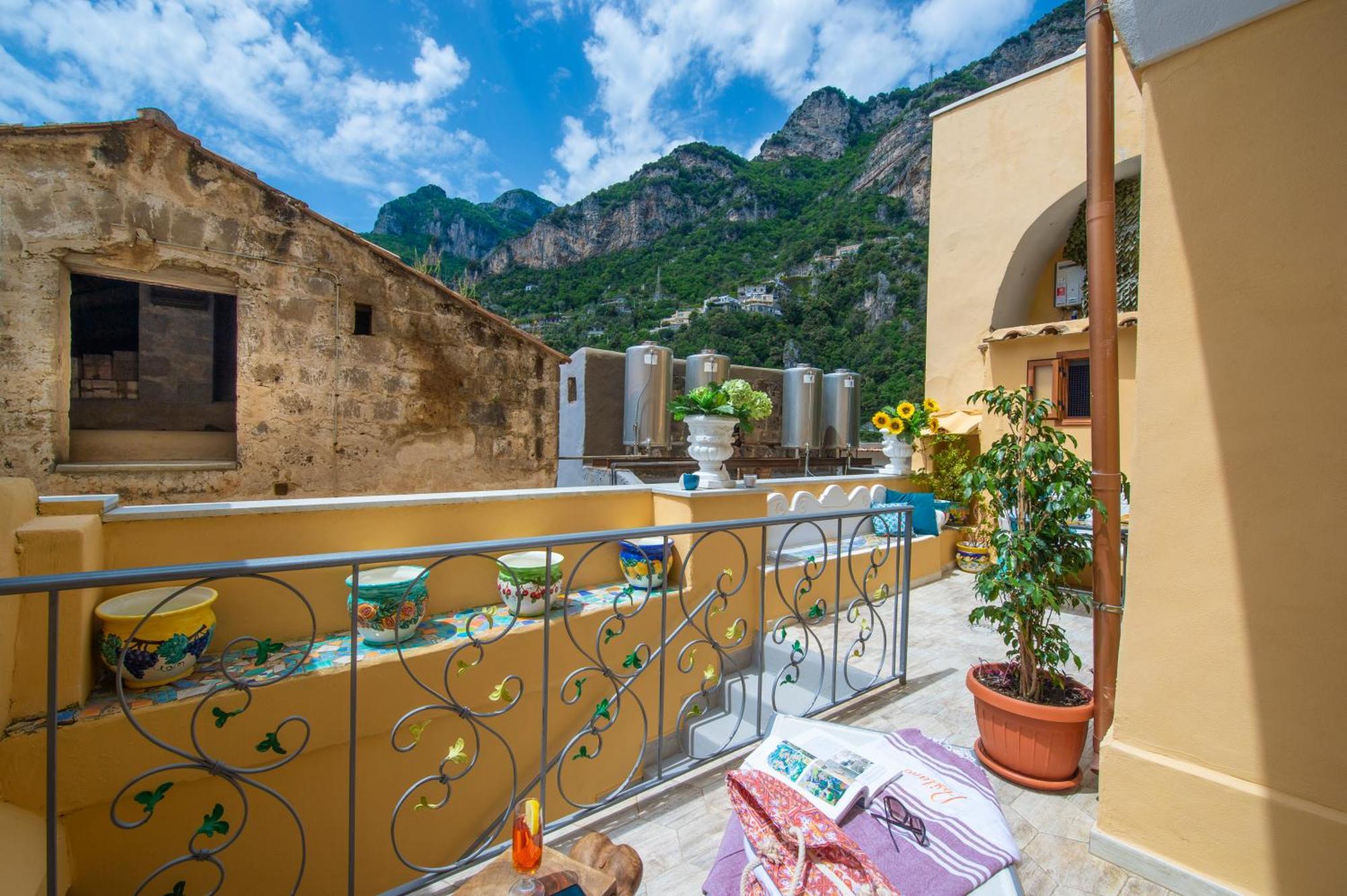 Amore Rentals - Casa Barbera B Positano Buitenkant foto