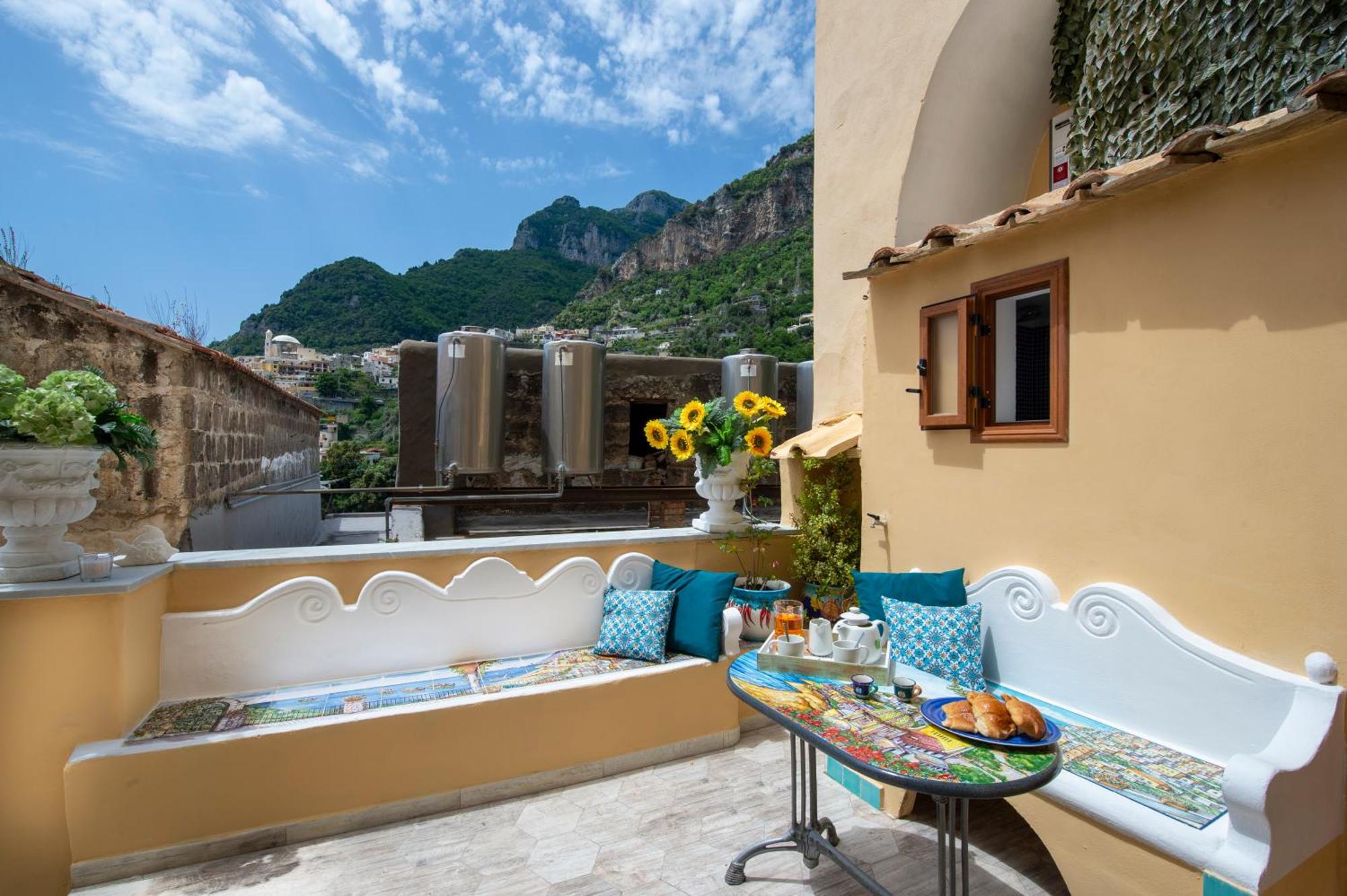Amore Rentals - Casa Barbera B Positano Buitenkant foto